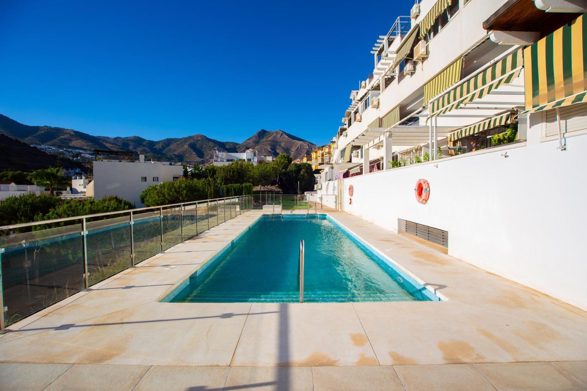 Benalhome - Tu Hogar Con Terraza Y Ducha Exterior Benalmadena Luaran gambar