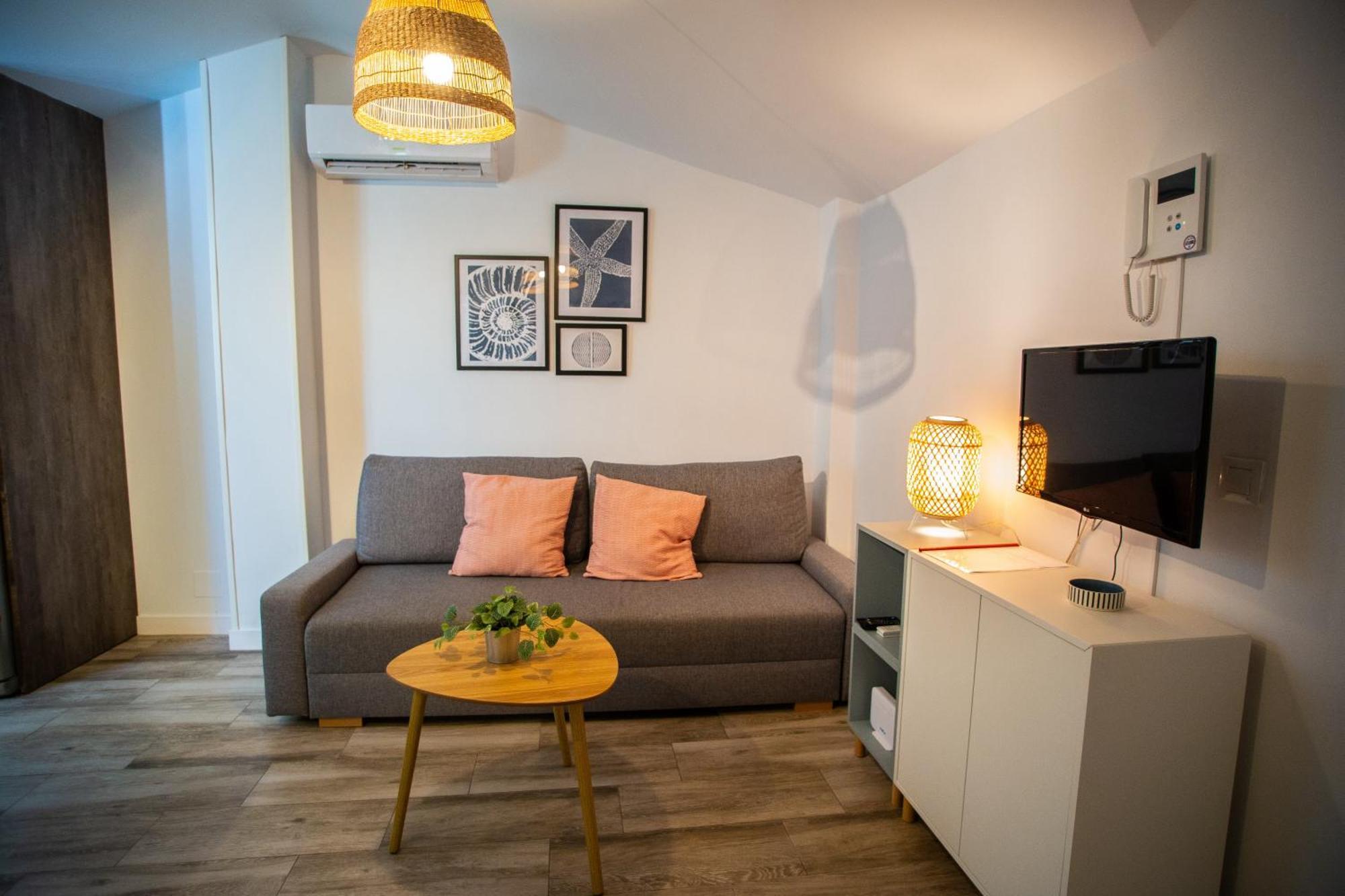 Benalhome - Tu Hogar Con Terraza Y Ducha Exterior Benalmadena Luaran gambar