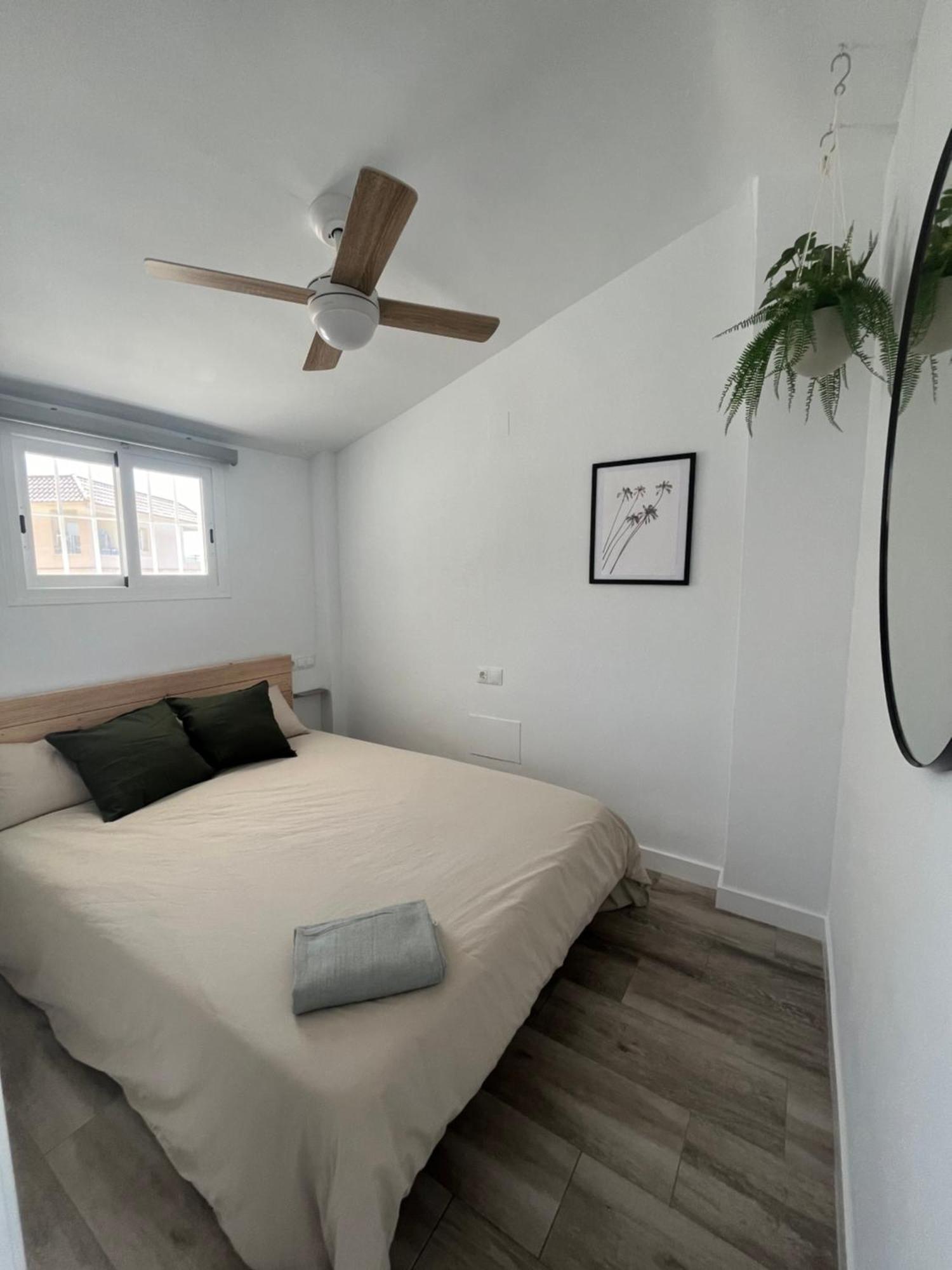 Benalhome - Tu Hogar Con Terraza Y Ducha Exterior Benalmadena Luaran gambar